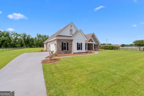 $474,900 | 3 Honeysuckle Drive, Claxton, GA 30417