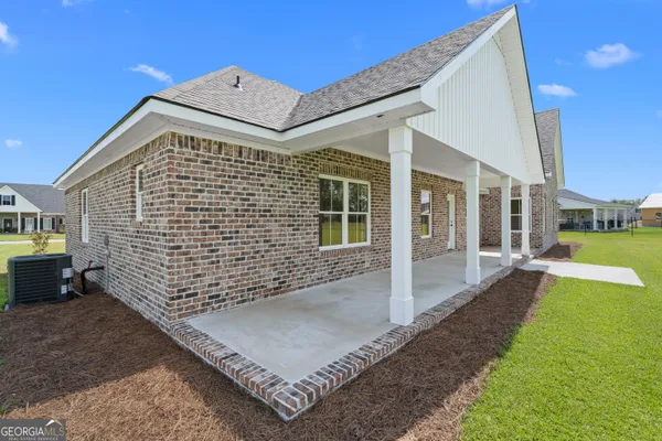 $474,900 | 3 Honeysuckle Drive, Claxton, GA 30417