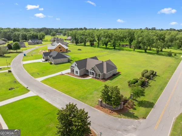 $474,900 | 3 Honeysuckle Drive, Claxton, GA 30417