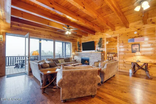 $2,299,900 | 1960 Blackthorn Trail, Sevierville, TN 37876