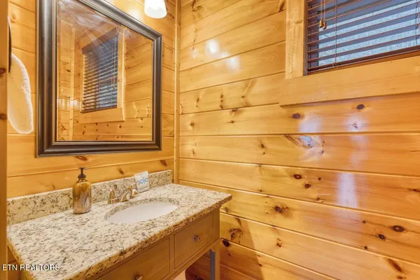 $2,299,900 | 1960 Blackthorn Trail, Sevierville, TN 37876