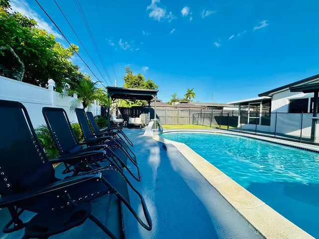 $5,000 | 6740 Custer Street, Hollywood, FL 33024