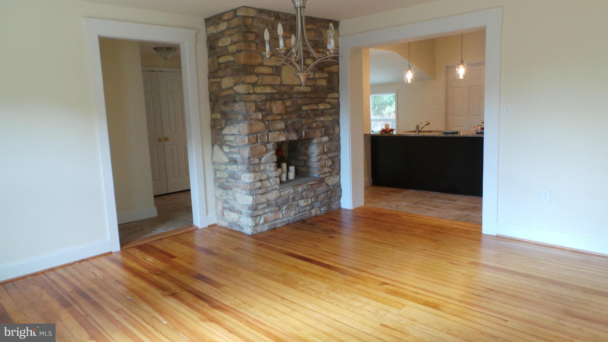 2015 Courthouse Road Stafford, VA 22554 - Photo 14 of 28 Family Room