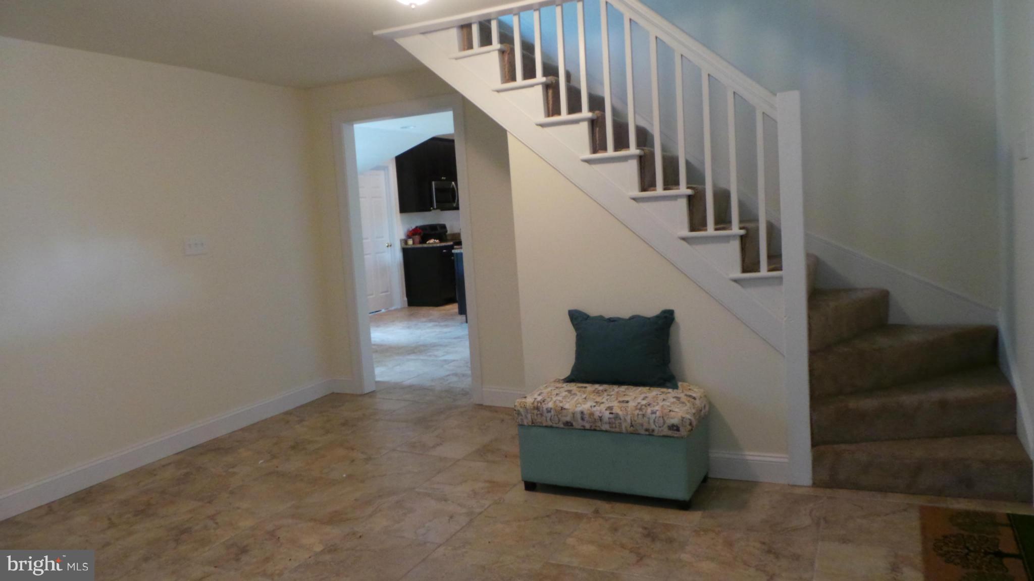 2015 Courthouse Road Stafford, VA 22554 - Photo 9 of 28 Living Room