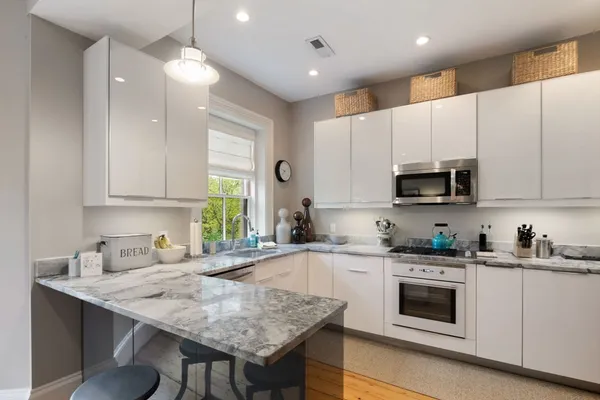 $5,650 | 35 Union Park, Unit 5, Boston, MA 02118