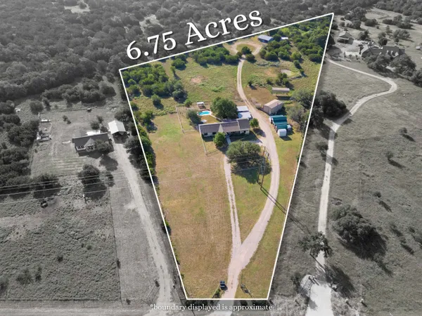 $835,000 | 407 Windmill Road, Burnet, TX 78611