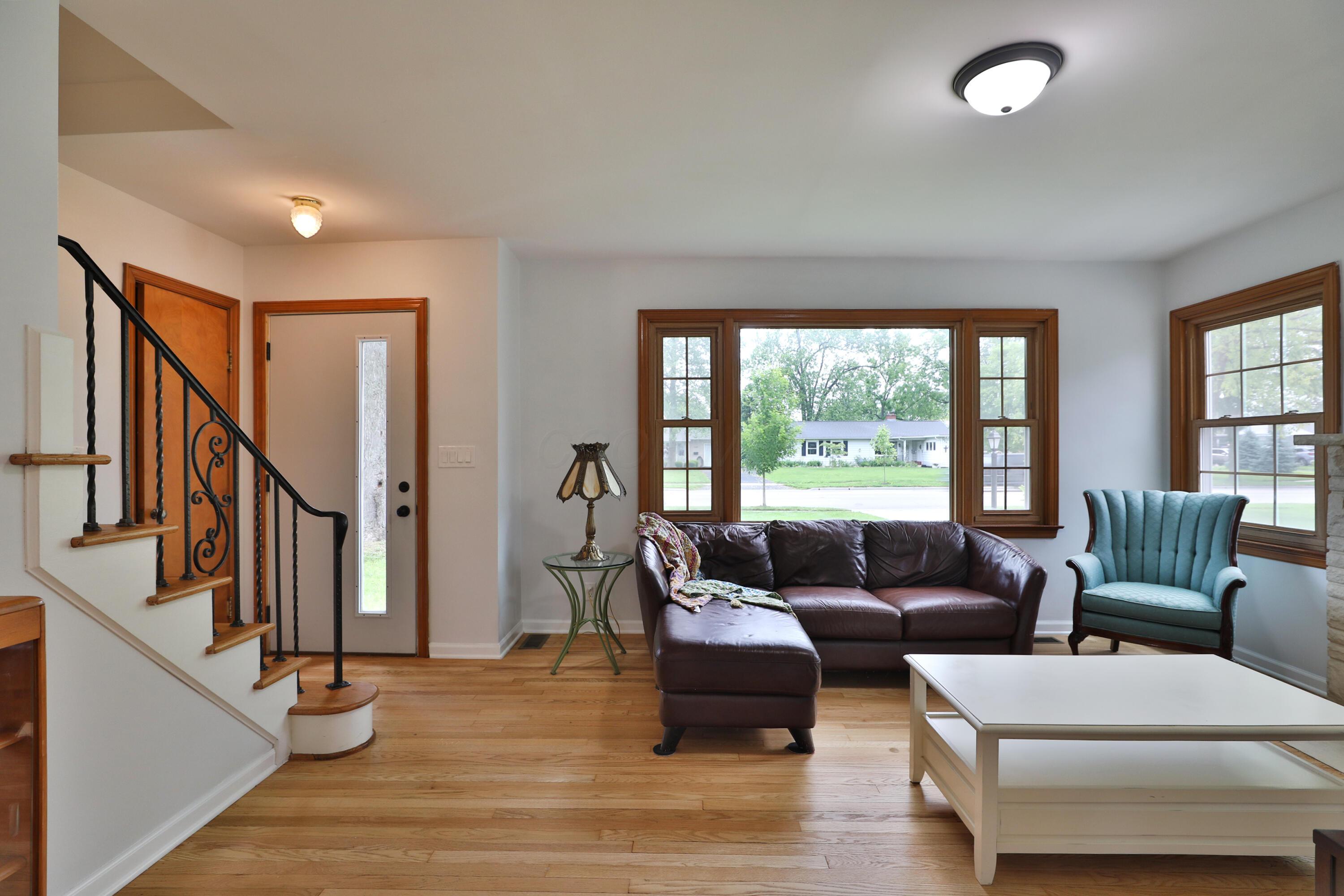 2009 Zollinger Road Columbus, OH 43221 - Photo 5 of 45 2009-Zollinger-05
