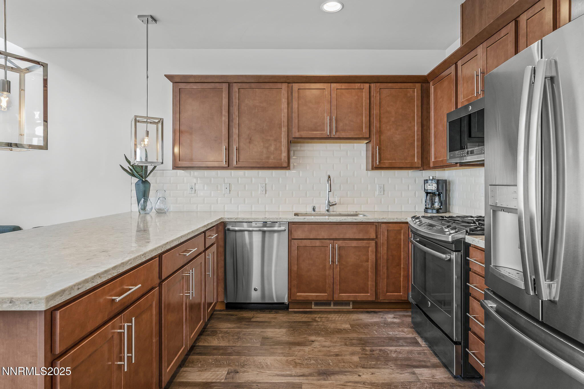 210 Stewart Street Reno, NV 89501 - Photo 8 of 26 9-web-or-mls-_DSC0400