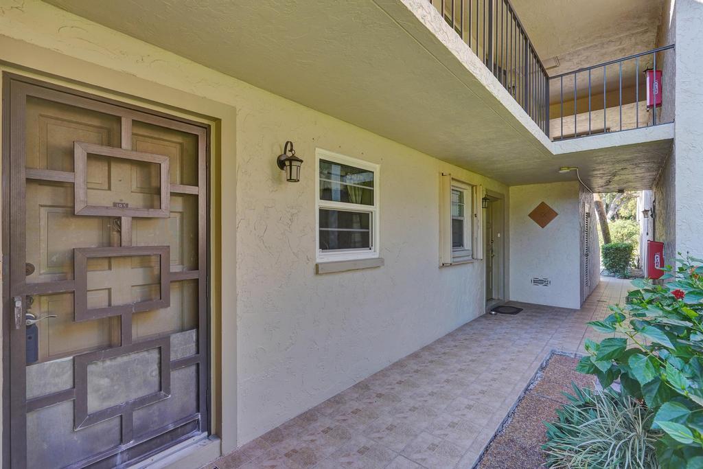 1050 Northwest 13th Street, Unit 193D Boca Raton, FL 33486 - Photo 52 of 55 a view interior of the house