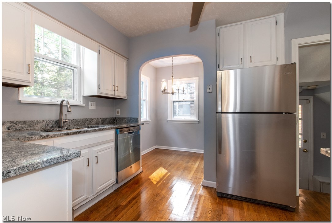 1211 Haselton Road Cleveland Heights, OH 44121 - Photo 13 of 31