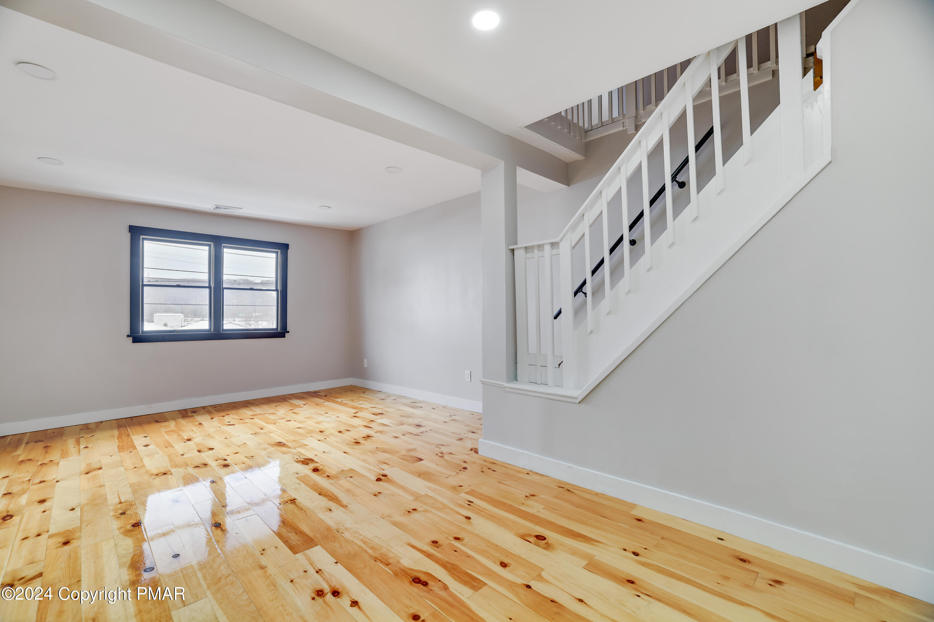 316 Main Street, Unit 1 Roaring Spring, PA 16673 - Photo 11 of 19 RBR53947