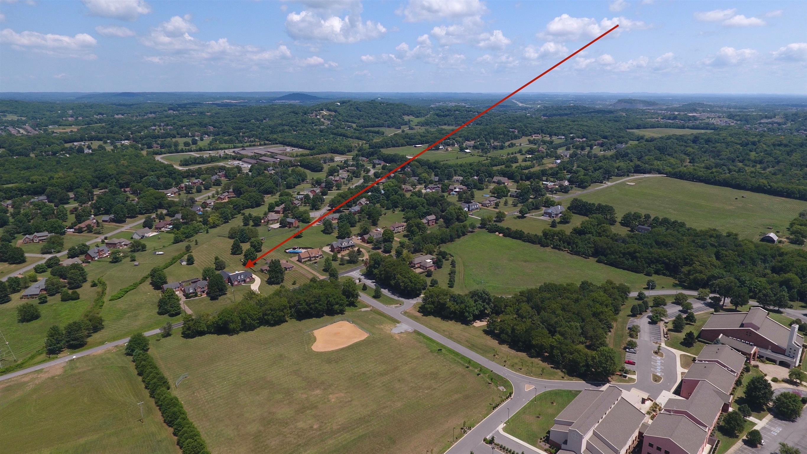 1734 Stop 30 Road Hendersonville, TN 37075 - Photo 3 of 30 Great Location!!! Have your privacy yet so close to everything!