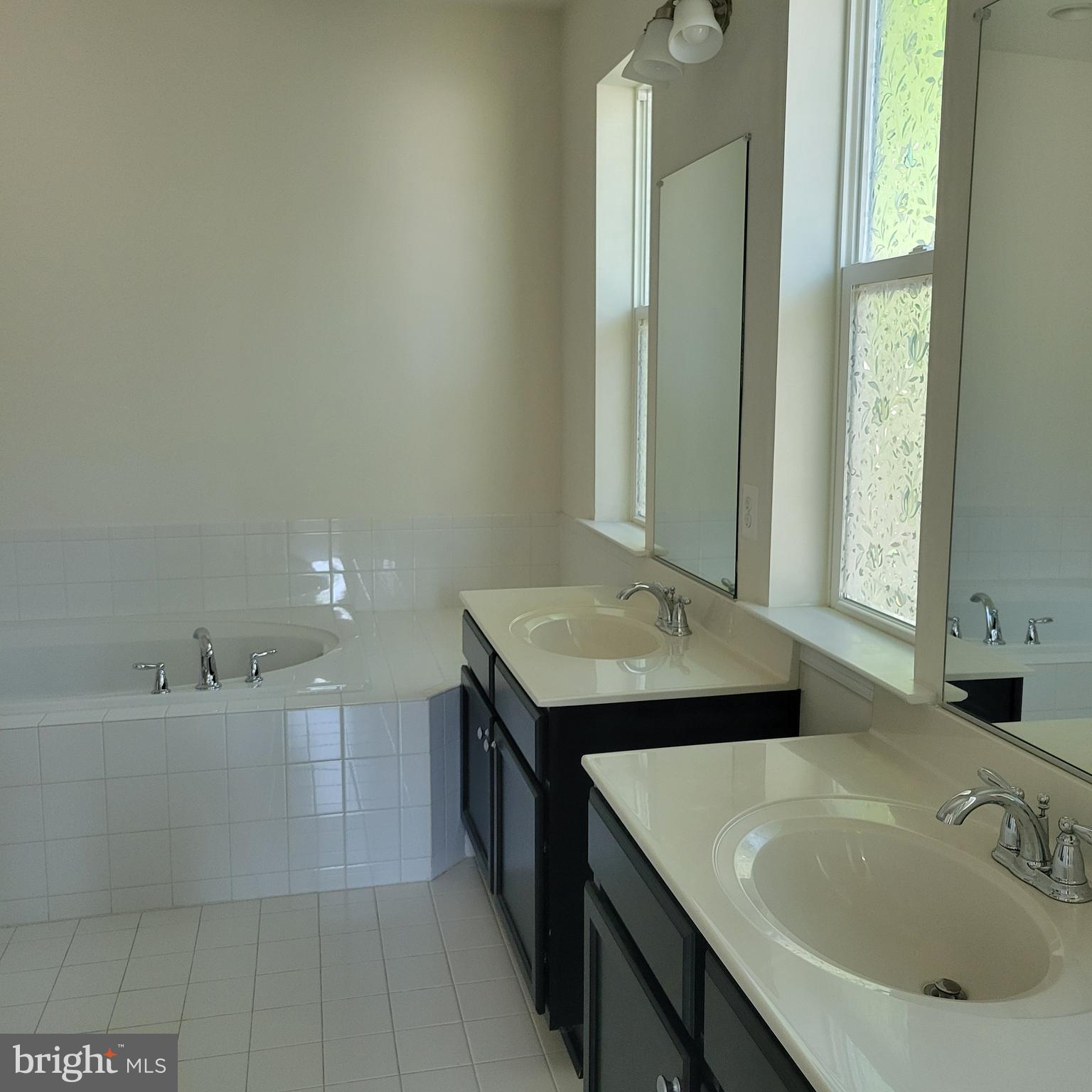 174 Acton Road Annapolis, MD 21403 - Photo 25 of 32 Primary Bath