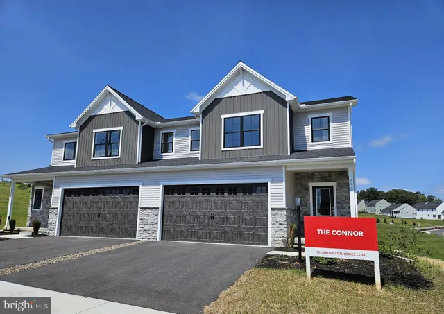 $454,900 | 653 Brittany Drive, Mechanicsburg, PA 17055