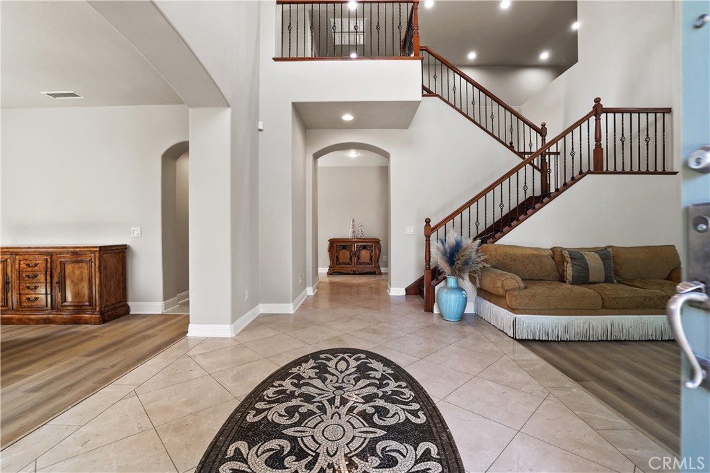 1055 Lowry Ranch Road Corona, CA 92881 - Photo 10 of 75