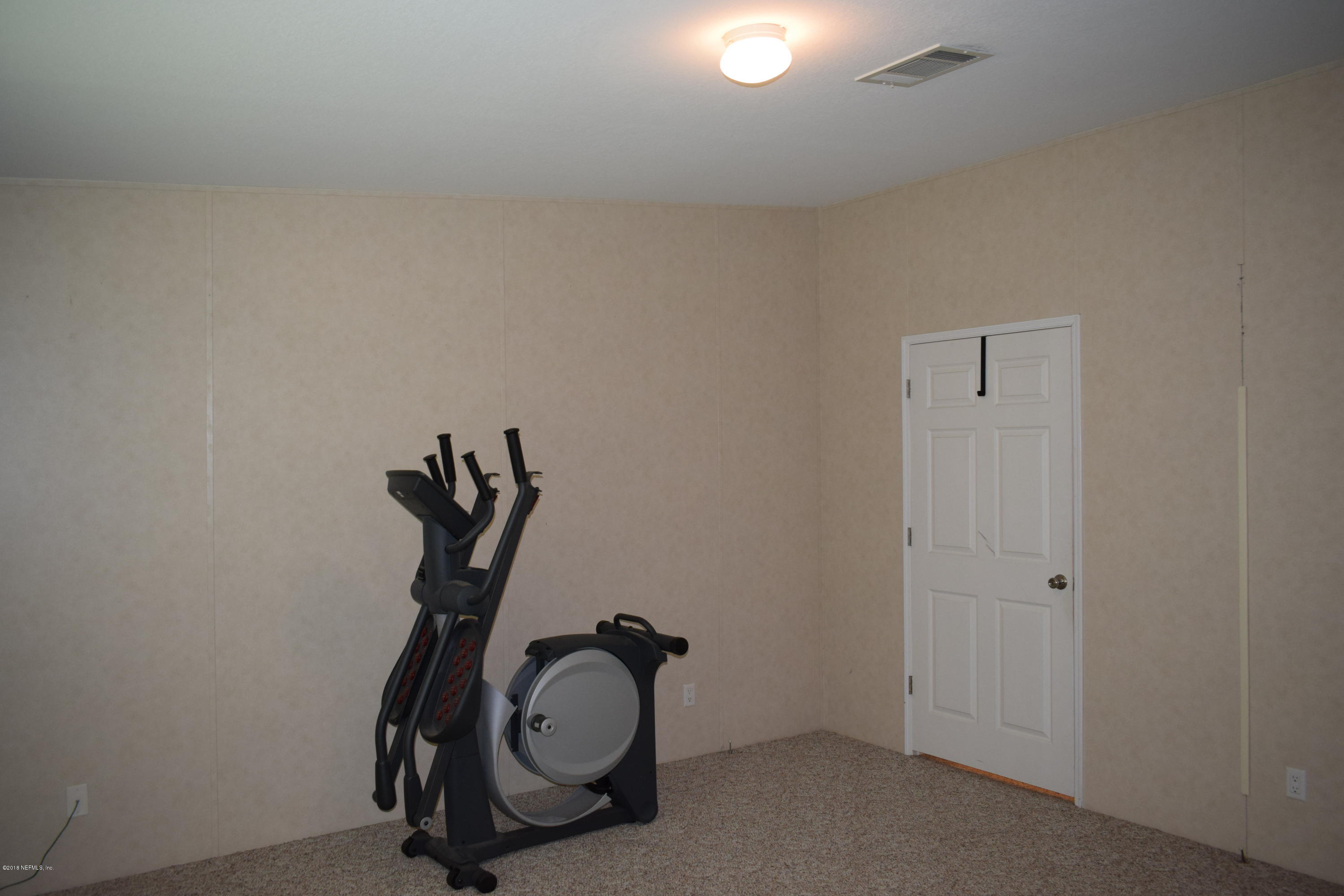 10086 Paxton Road Jacksonville, FL 32219 - Photo 8 of 31 DSC_0224