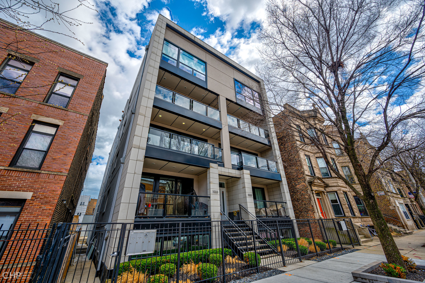 1033 South Racine Avenue, Unit 3SF Chicago, IL 60607 - Photo 1 of 19