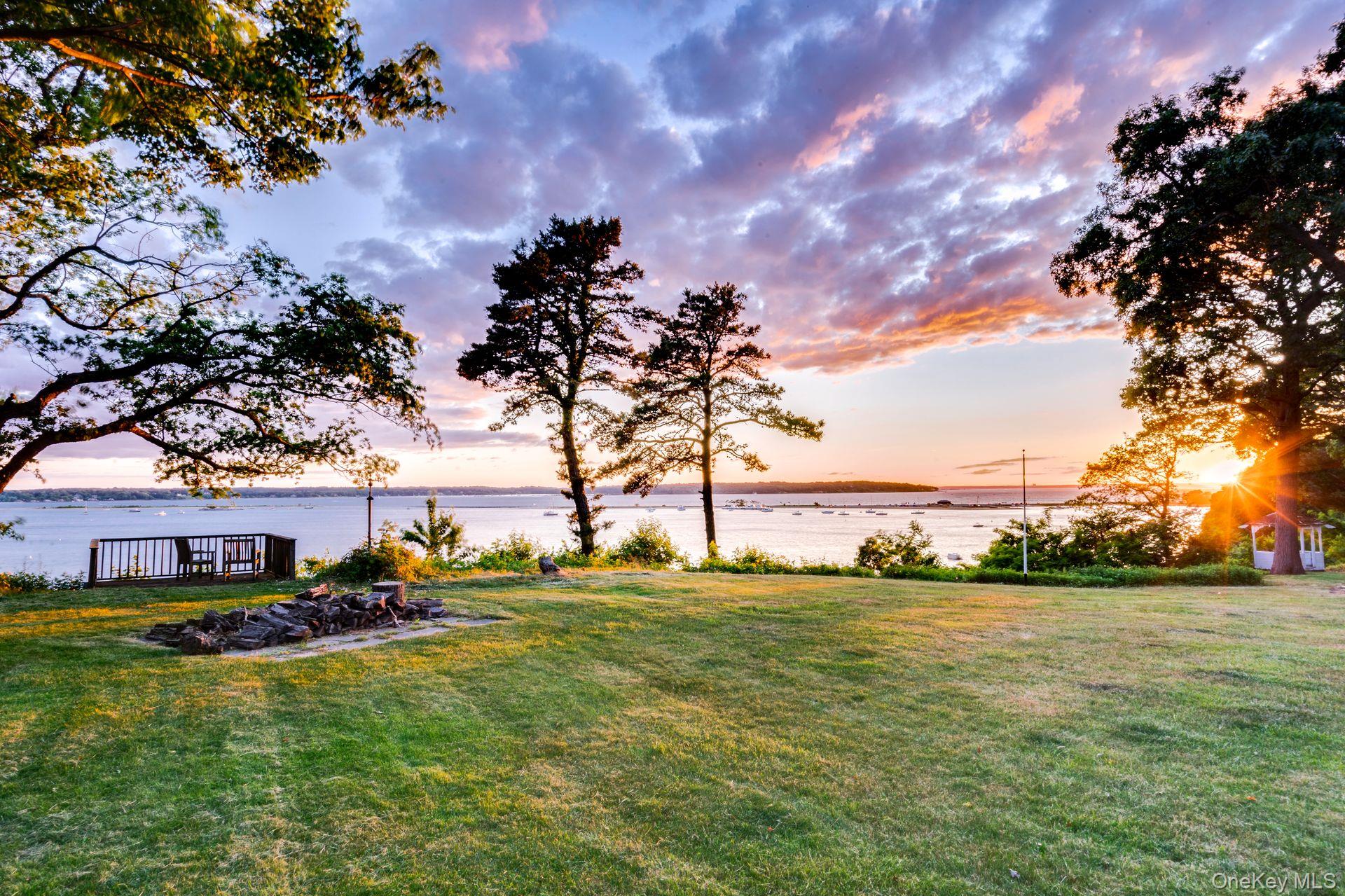 140 Old Winkle Point Road Northport, NY 11768 - Photo 3 of 38 Sunset View