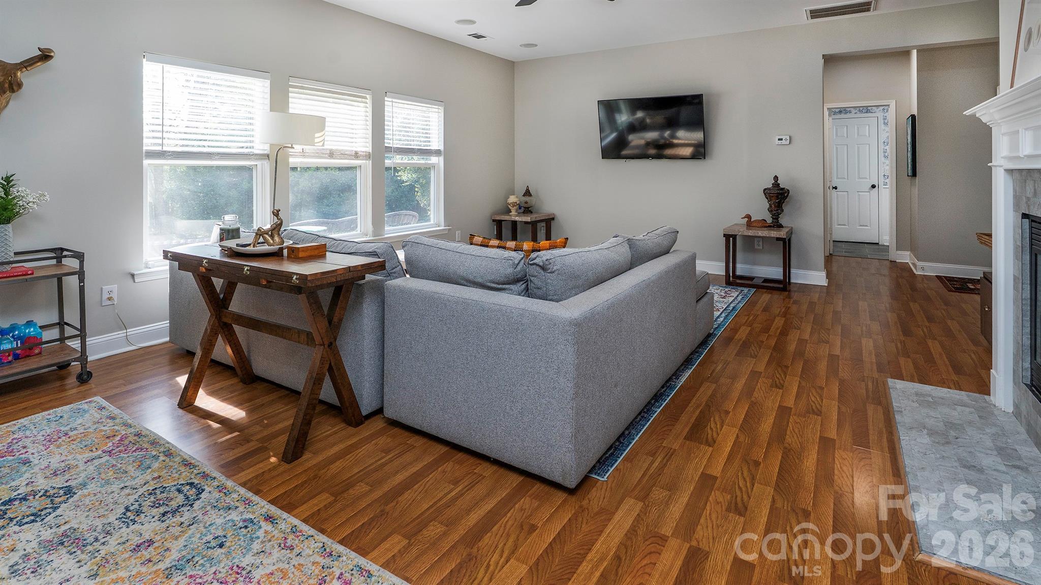 6934 Evanton Loch Road Charlotte, NC 28278 - Photo 4 of 31