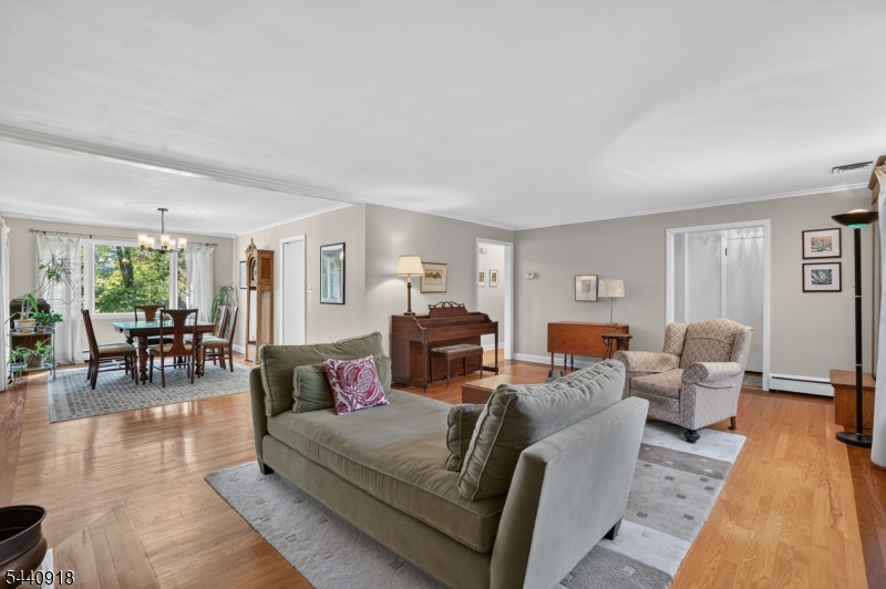 905 Charlotte Road Plainfield, NJ 07060 - Photo 6 of 44
