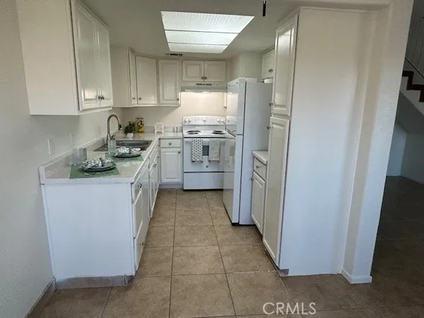 $2,595 | 51020 Eisenhower Drive, Unit A, La Quinta, CA 92253