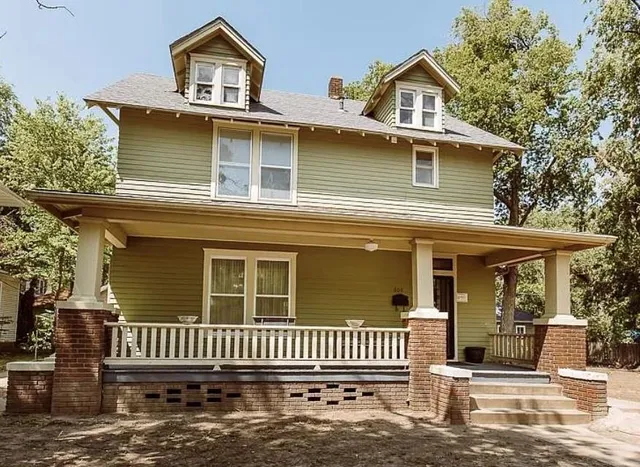 $164,900 | 600 West Walnut Street, Salina, KS 67401