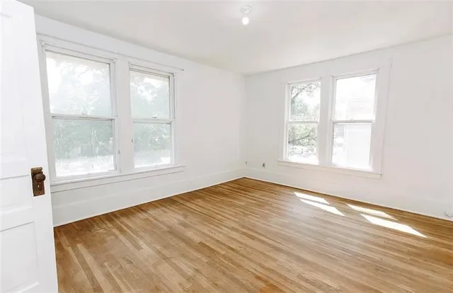 $164,900 | 600 West Walnut Street, Salina, KS 67401