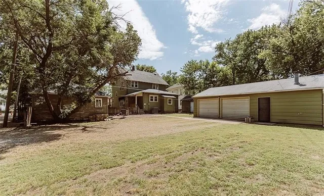 $164,900 | 600 West Walnut Street, Salina, KS 67401