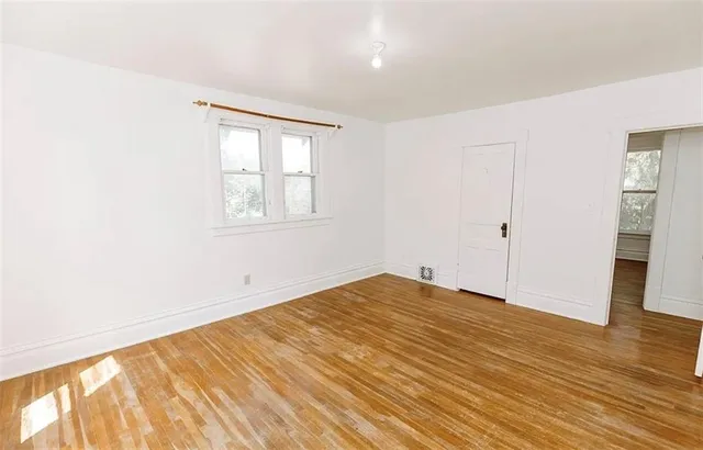 $164,900 | 600 West Walnut Street, Salina, KS 67401