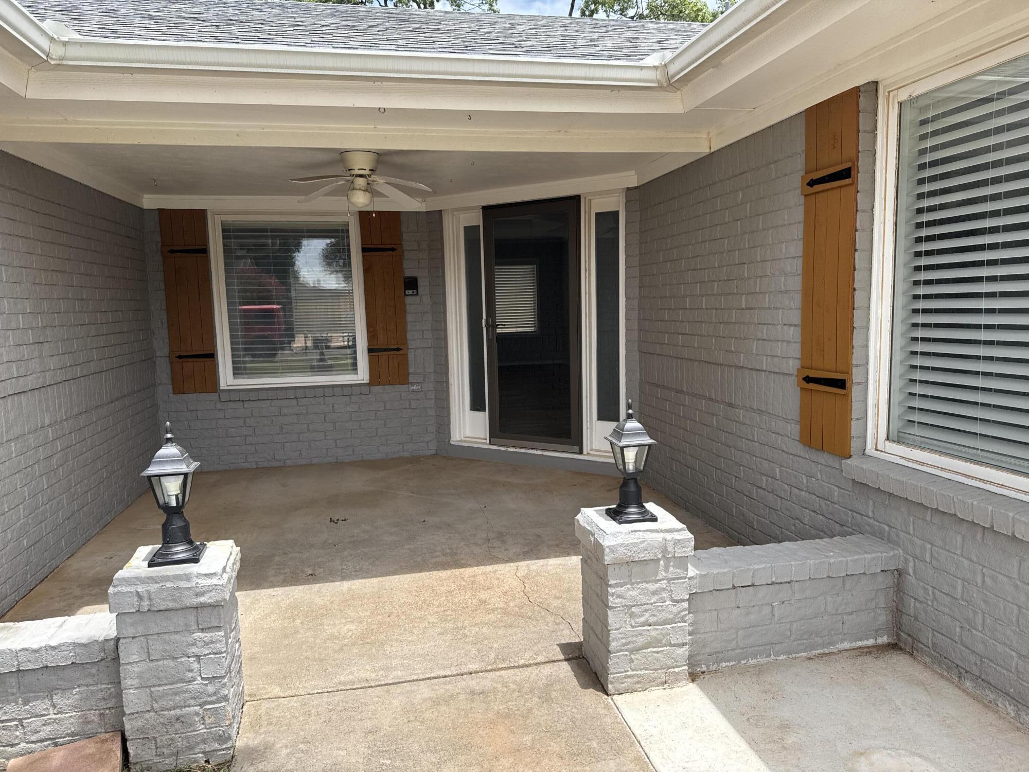 3512 97th Street Lubbock, TX 79423 - Photo 4 of 37 IMG_4162