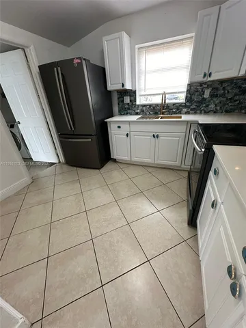 $3,900 | 740 Northwest 178th Terrace, Miami Gardens, FL 33169