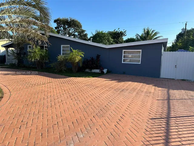 $3,900 | 740 Northwest 178th Terrace, Miami Gardens, FL 33169