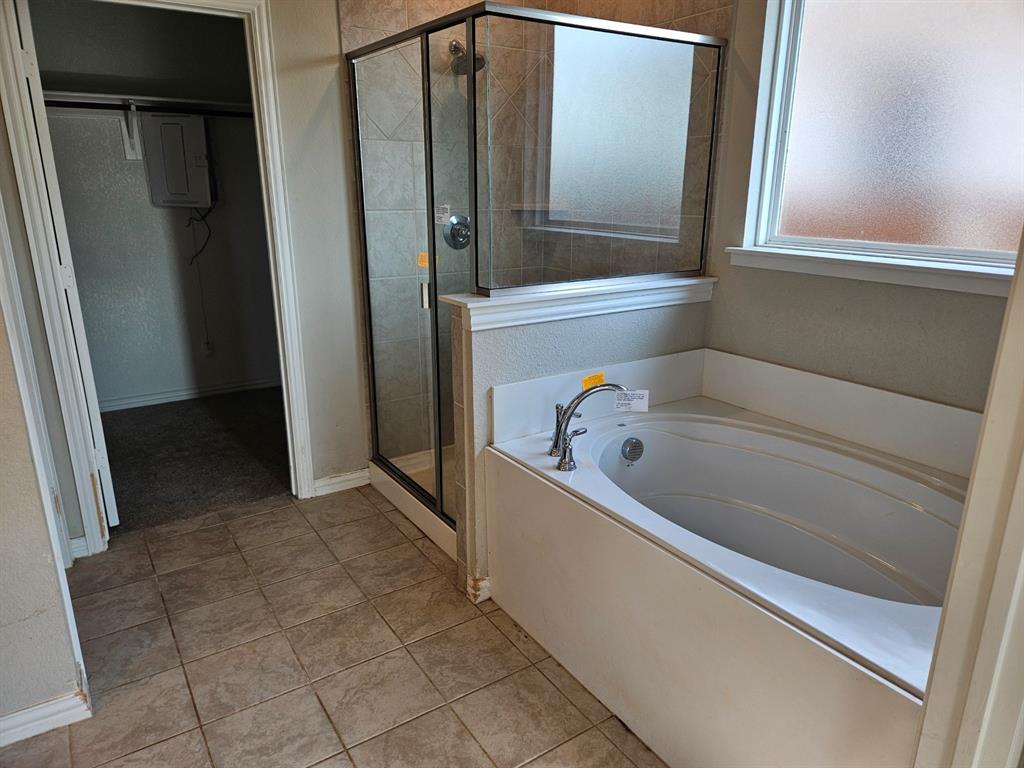 509 Smith Road Springtown, TX 76082 - Photo 19 of 28
