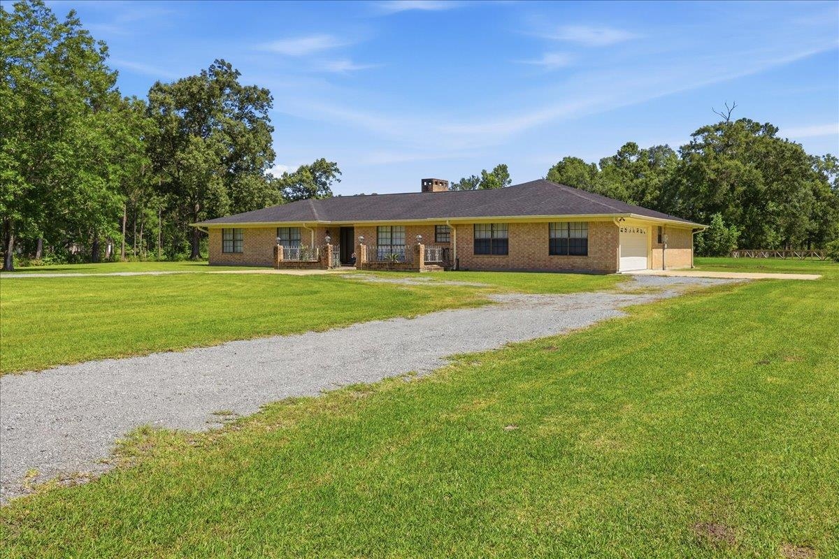 8613 East Fox Road Orange, TX 77632 - Photo 6 of 45