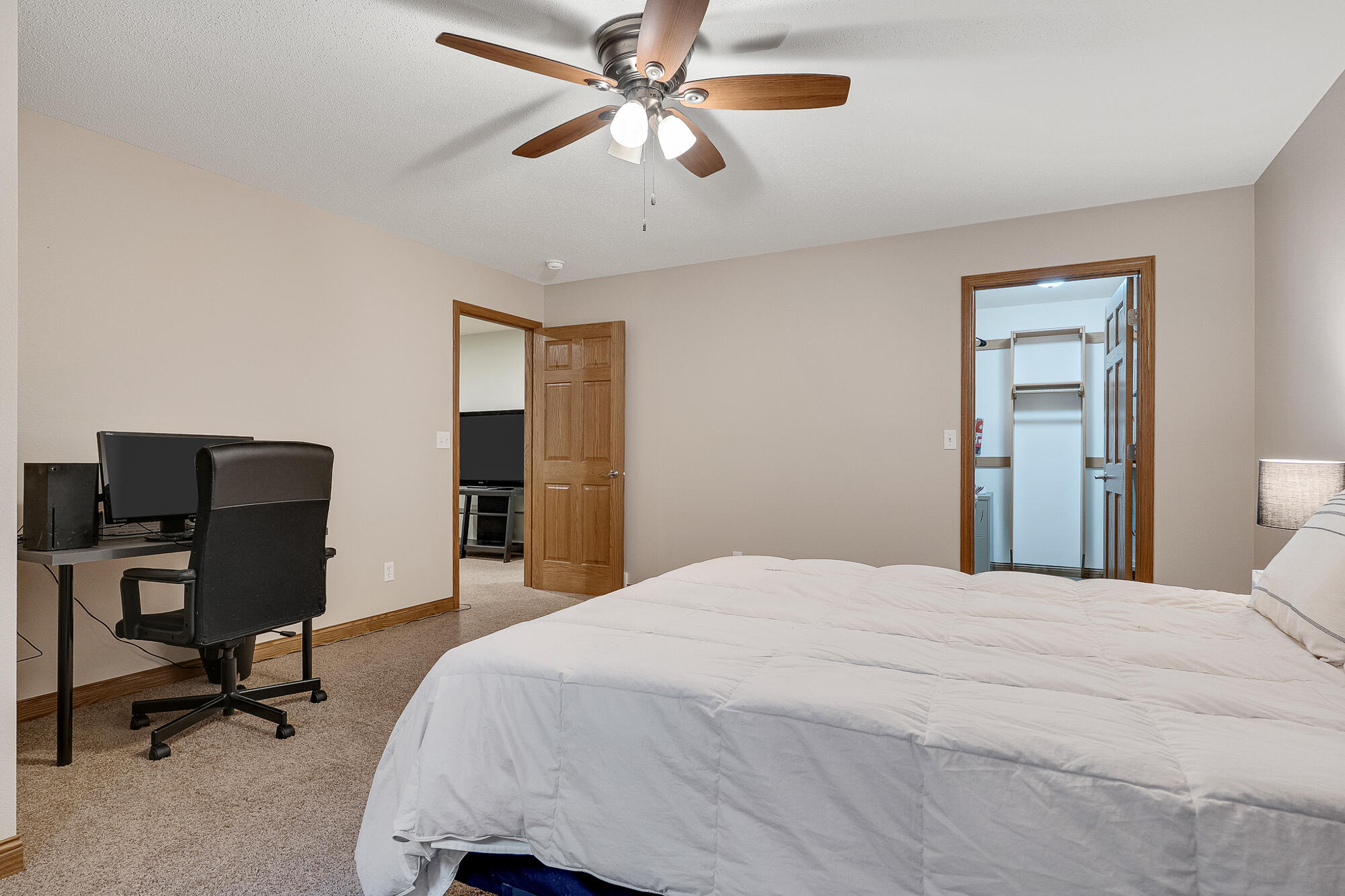 1218 Huntington Street Holmen, WI 54636 - Photo 18 of 32 Bedroom #3 LL with WIC