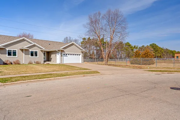 $345,000 | 1218 Huntington Street, Holmen, WI 54636