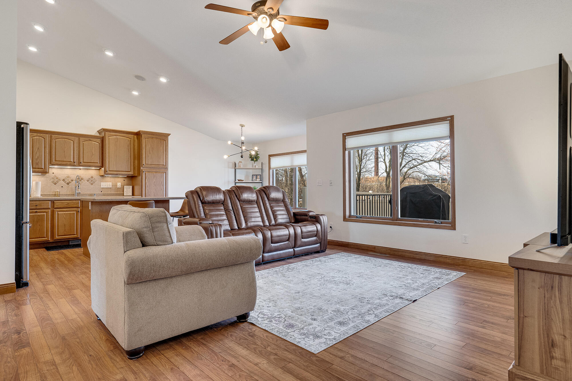 1218 Huntington Street Holmen, WI 54636 - Photo 28 of 32 Living Room main level