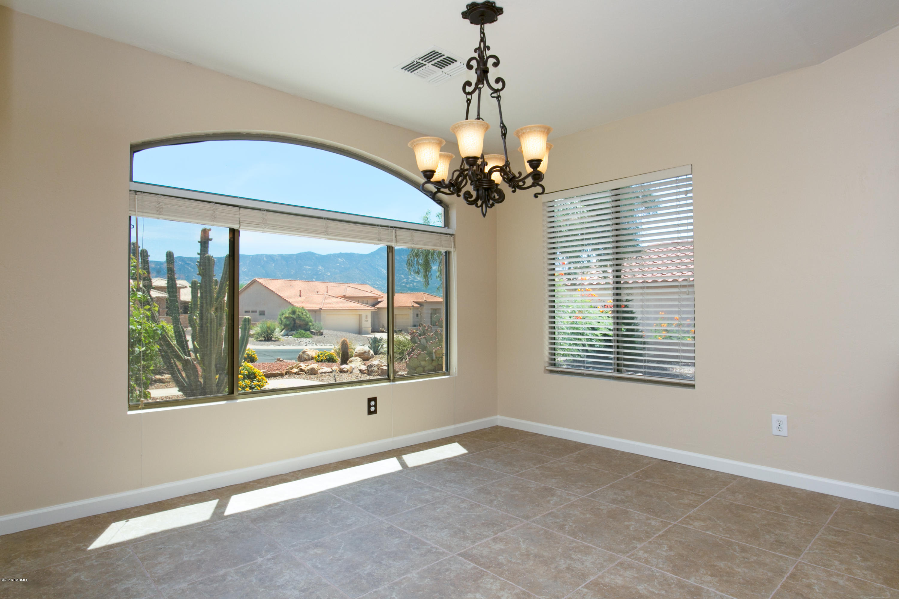 37650 South Vista Ridge Drive Saddlebrooke, AZ 85739 - Photo 11 of 28
