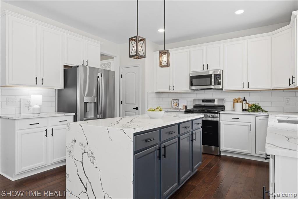 3699 Connors Drive Rochester Hills, MI 48307 - Photo 9 of 51