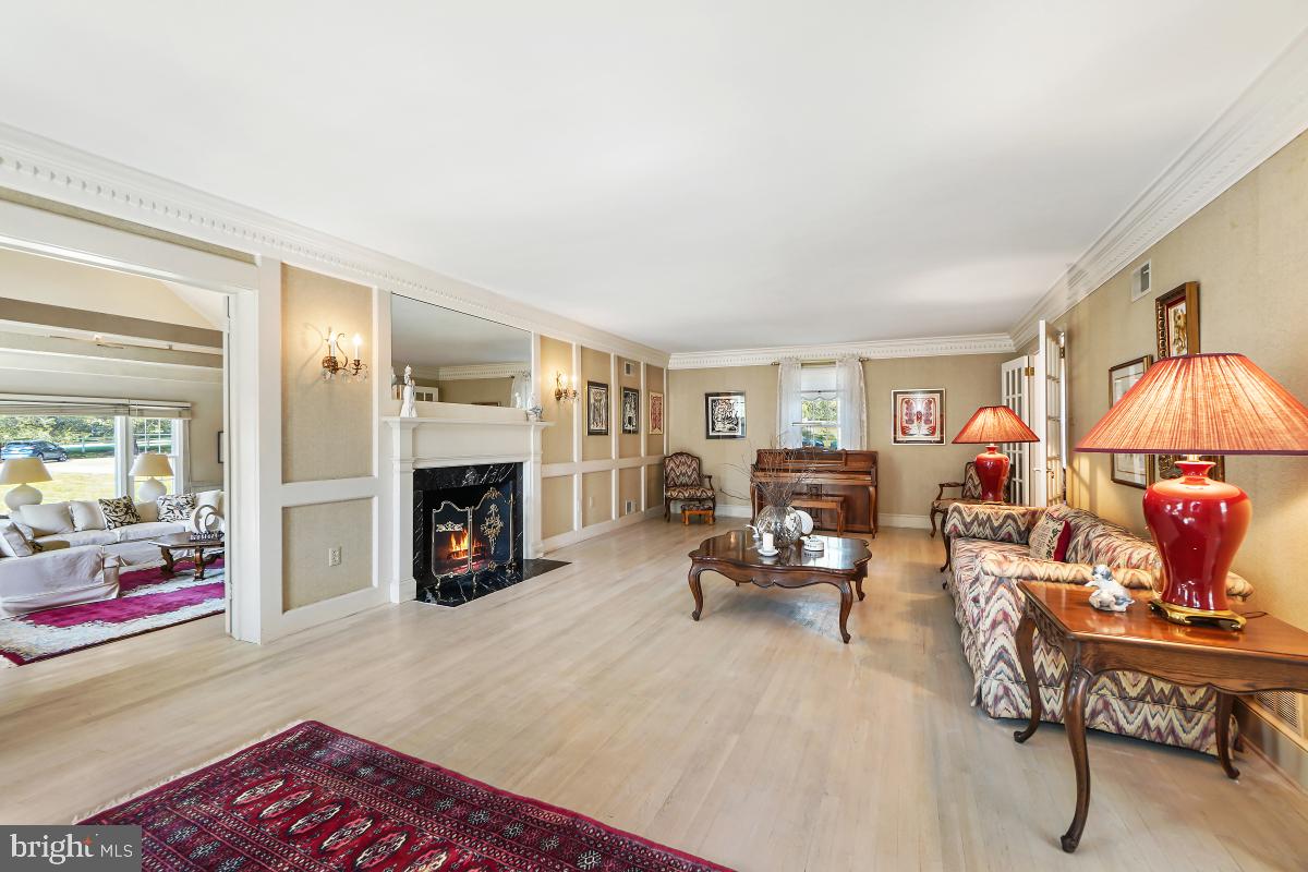 14650 Seneca Road Potomac, MD 20854 - Photo 17 of 48