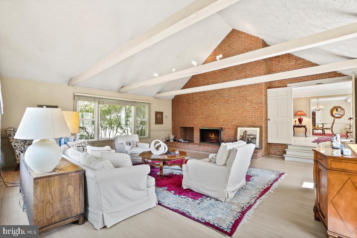 14650 Seneca Road Potomac, MD 20854 - Photo 19 of 48