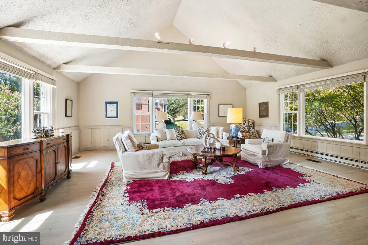 14650 Seneca Road Potomac, MD 20854 - Photo 20 of 48