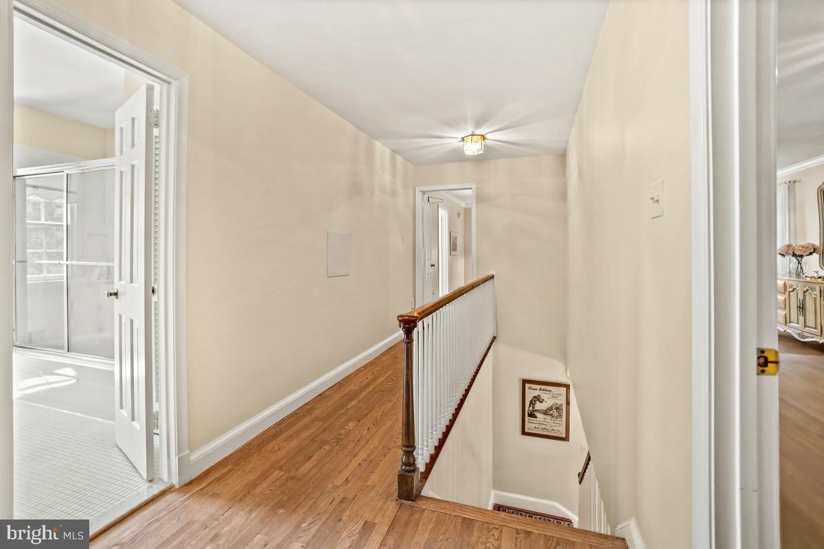 14650 Seneca Road Potomac, MD 20854 - Photo 21 of 48