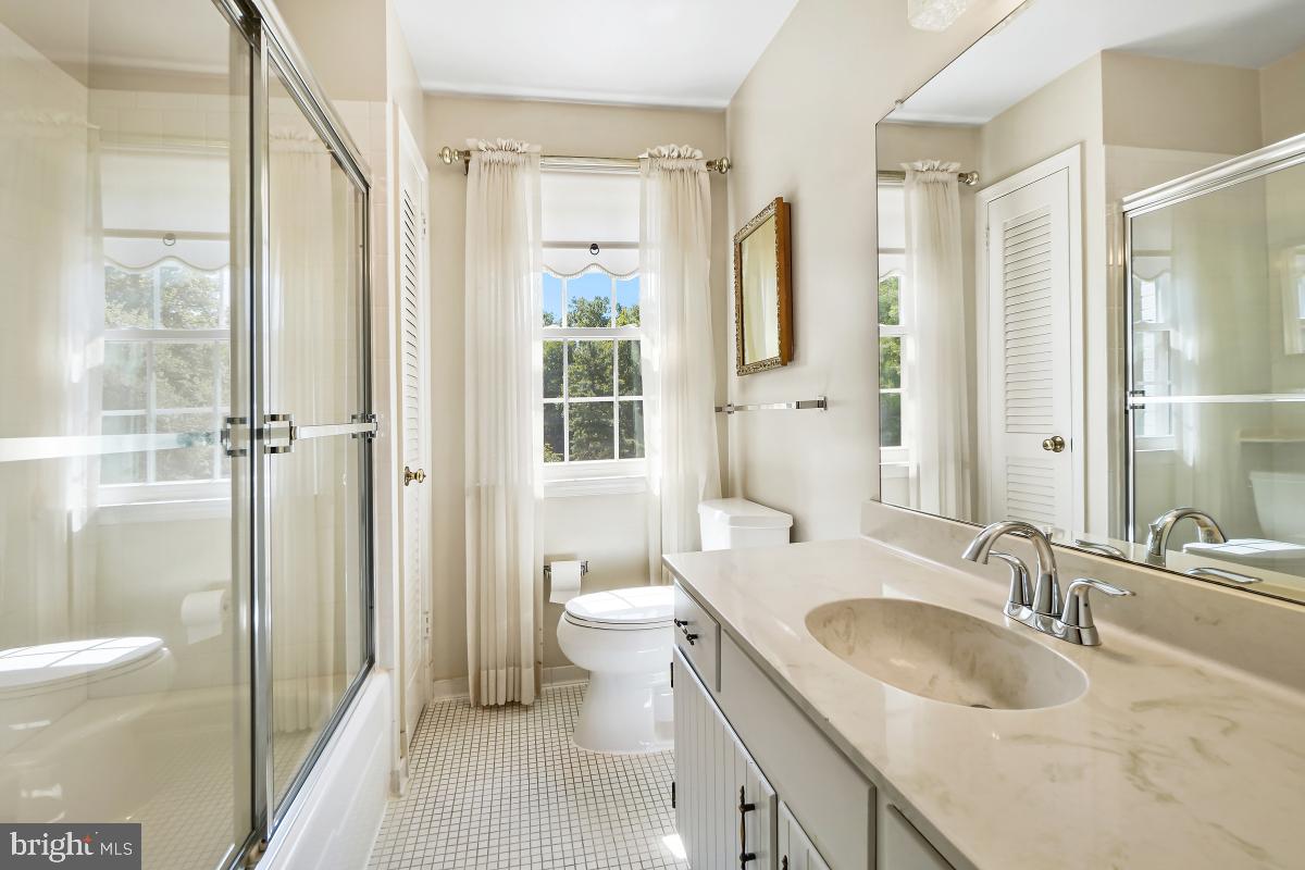 14650 Seneca Road Potomac, MD 20854 - Photo 24 of 48