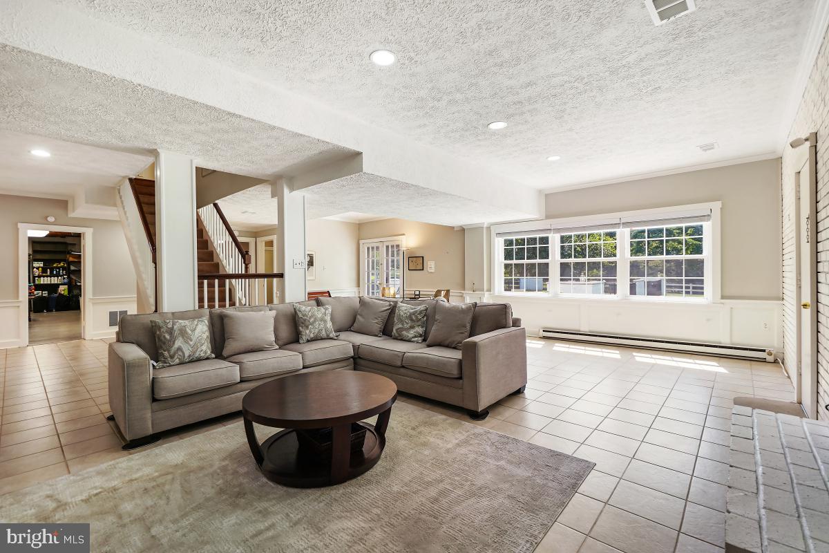 14650 Seneca Road Potomac, MD 20854 - Photo 33 of 48