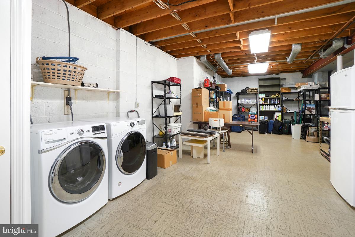 14650 Seneca Road Potomac, MD 20854 - Photo 38 of 48