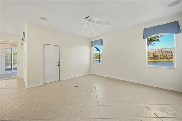 $695,000 | 20480 Torre Del Lago Street, Estero, FL 33928