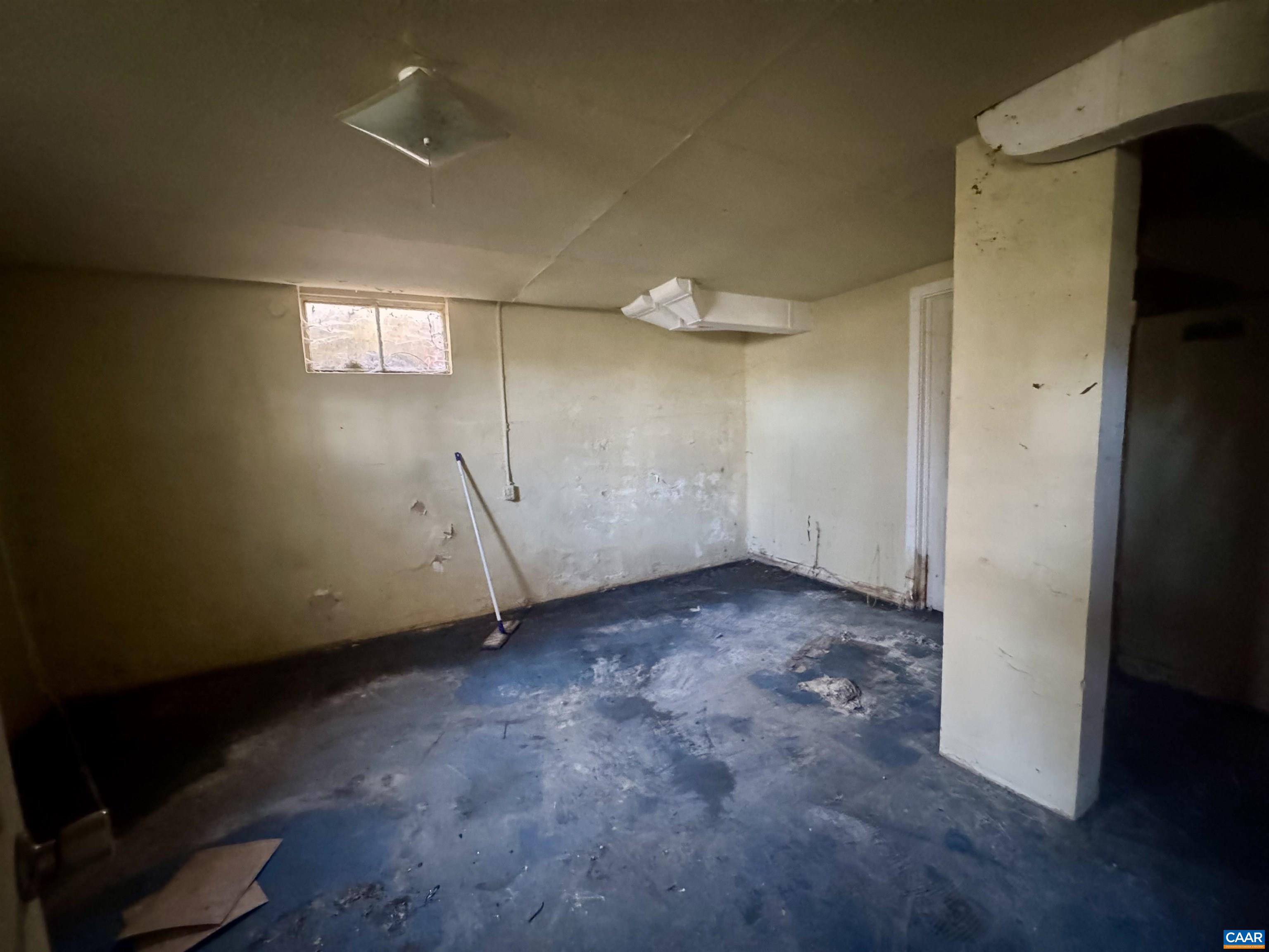 1323 Jackson Street Staunton, VA 24401 - Photo 39 of 67