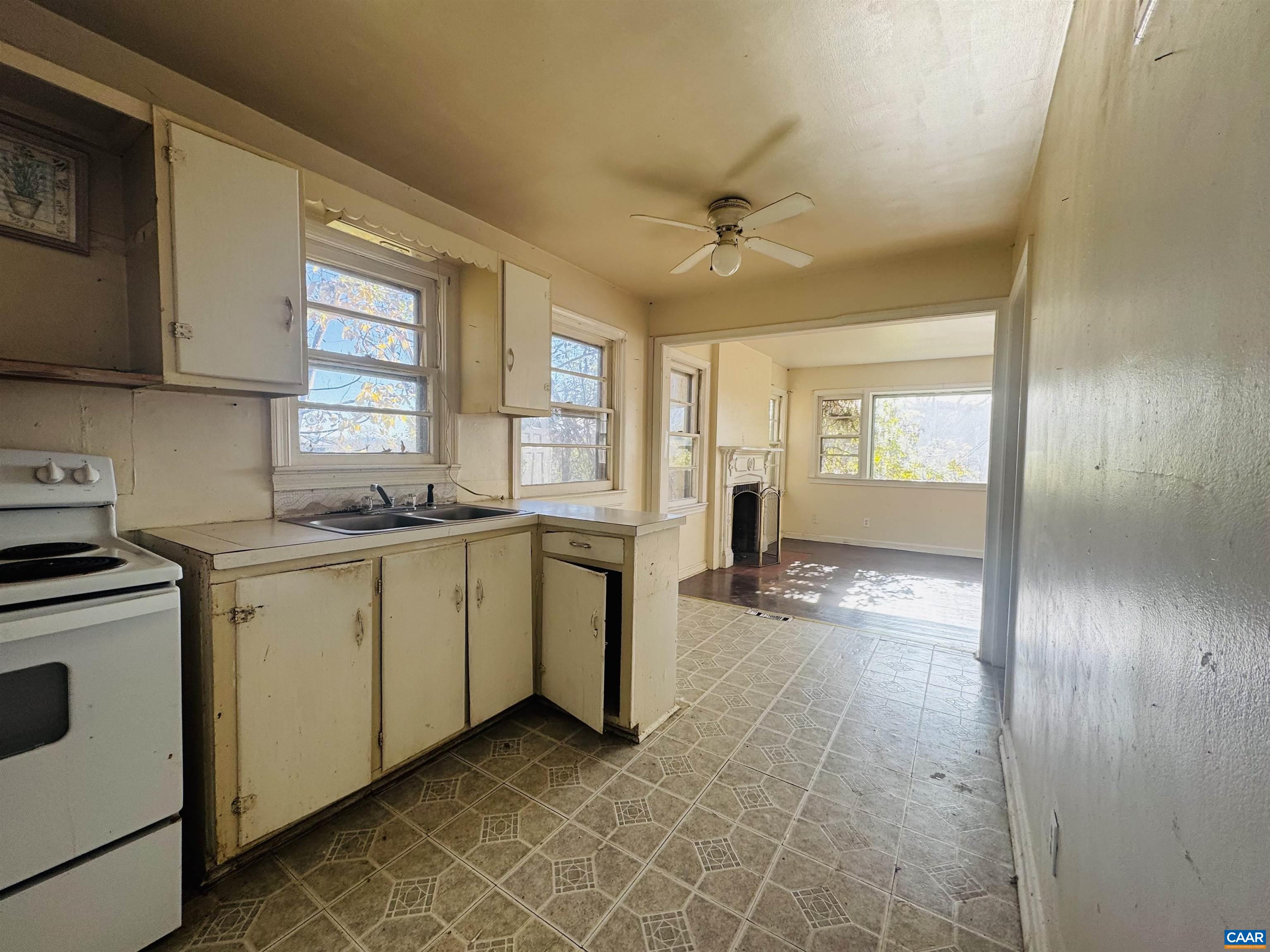 1323 Jackson Street Staunton, VA 24401 - Photo 45 of 67