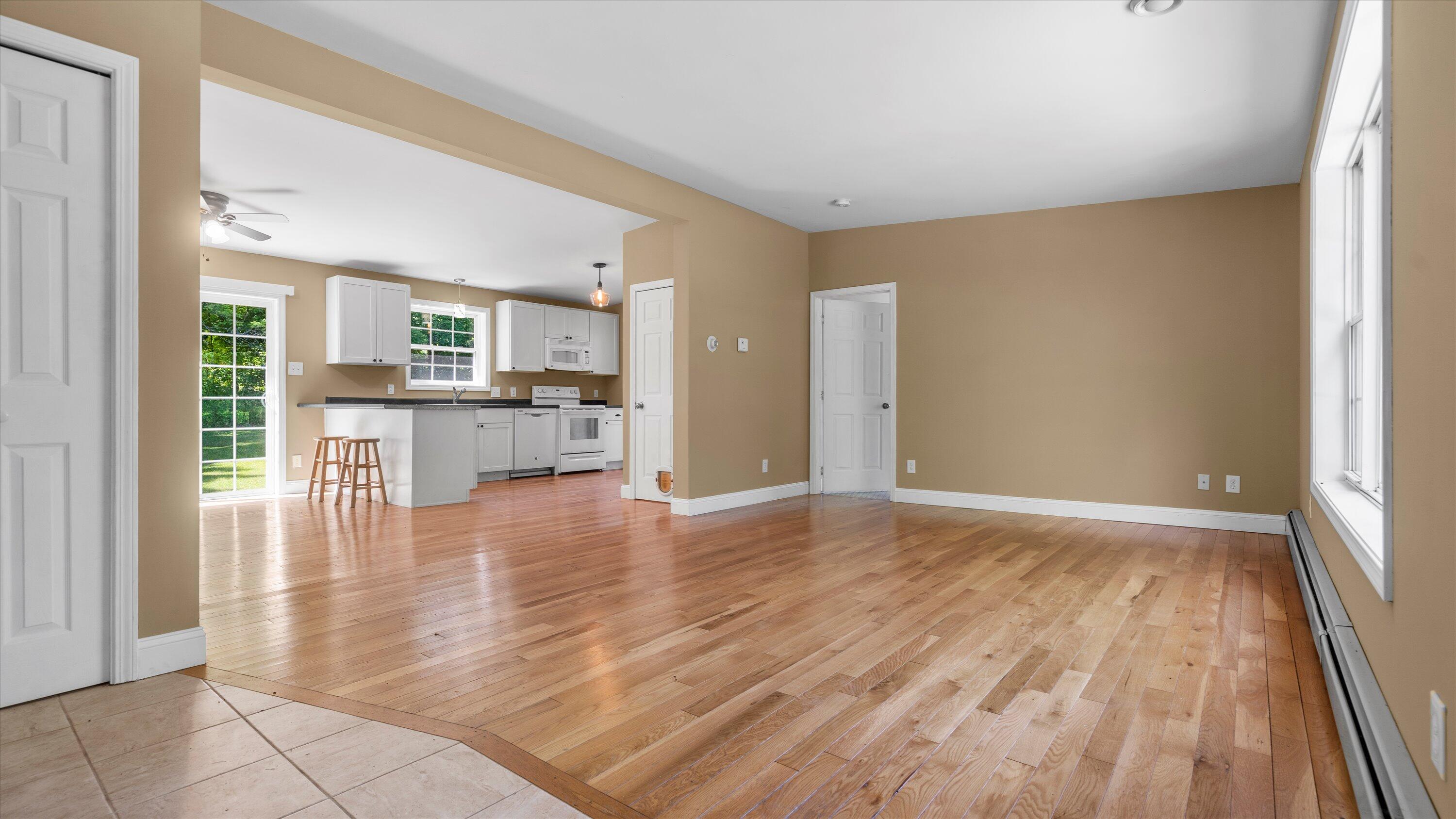 106 Mountain View Road Gray, ME 04039 - Photo 6 of 37 06-DSC08473